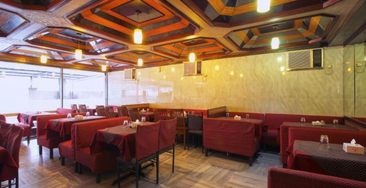 Hotel Golden Palace Pvt Ltd 뭄바이 외부 사진